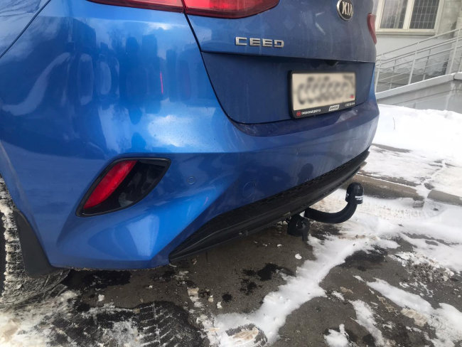 Фаркоп Bosal для Kia Ceed III хэтчбек Фаркоп Bosal для Kia Ceed III хэтчбек