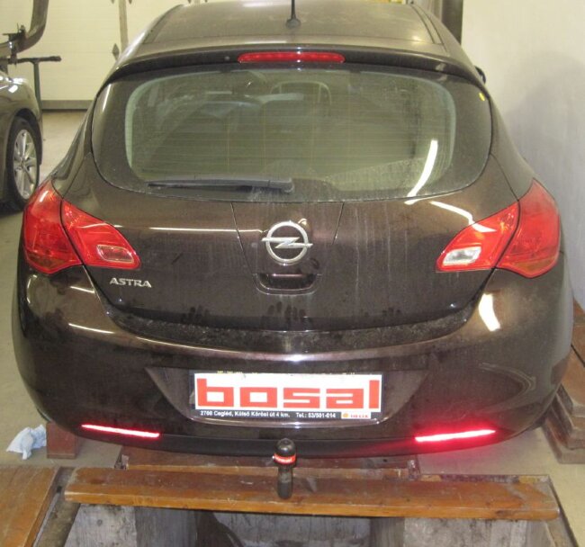 Фаркоп VFM для Opel Astra J хэтчбек Фаркоп VFM для Opel Astra J хэтчбек
