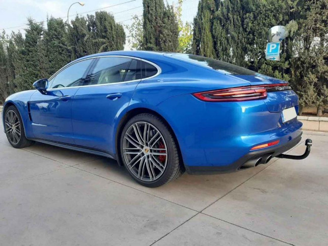 Фаркоп Aragon для PORSCHE Panamera (1/2017 - ) (быстросъемный вертикальный) Фаркоп Aragon для PORSCHE Panamera (1/2017 - ) (быстросъемный вертикальный)