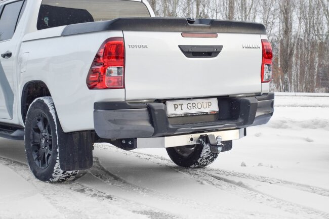 Фаркоп PT Group для Toyota Hilux VIII (с хромированной накладкой) Фаркоп PT Group для Toyota Hilux VIII (с хромированной накладкой)
